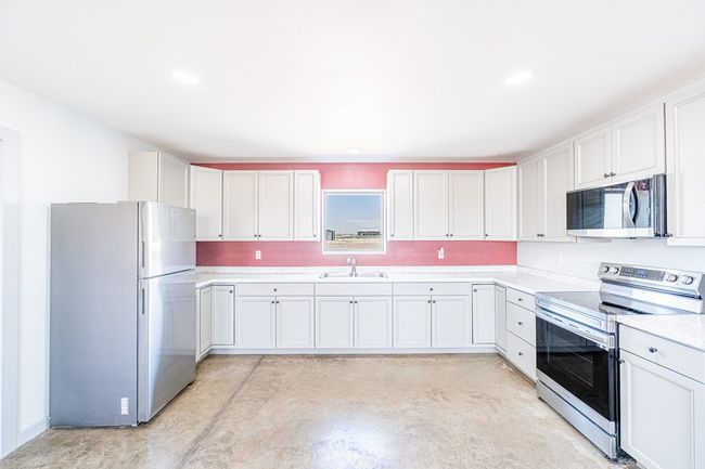 146 Private Road 307 M, House other with 2 bedrooms, 1 bathrooms and 1 parking in Seminole TX | Image 5