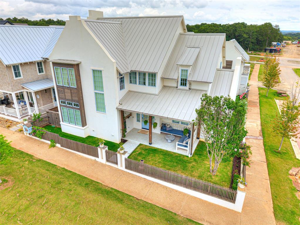 Residential in Carlton Landing 2