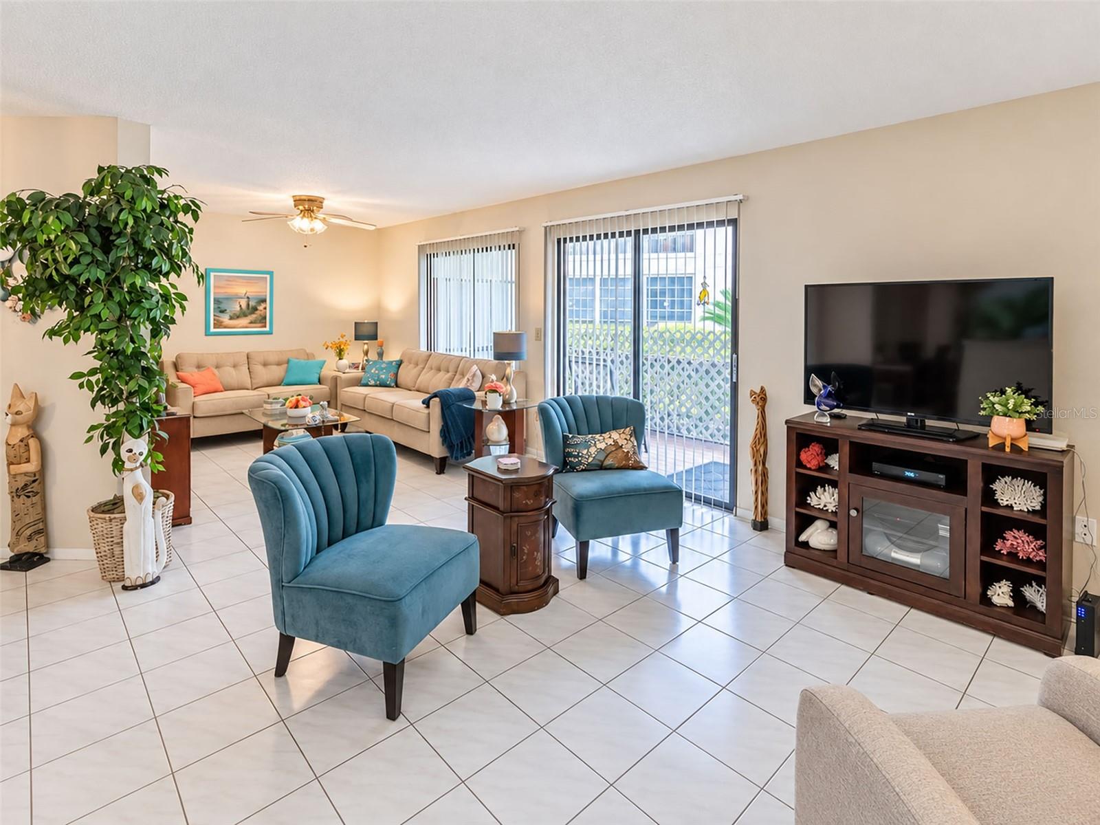 Residential in TEMPLE TERRACE 4