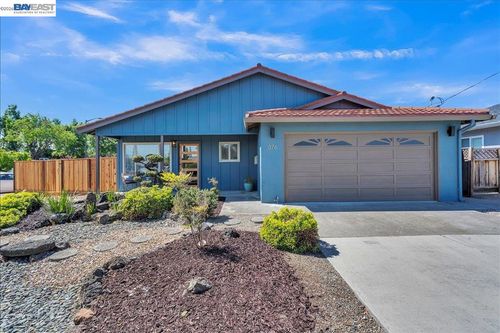 376 Oleander Ave, Alameda, CA, 94502-7018 | Card Image