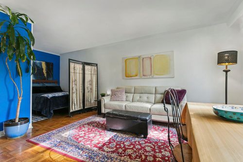 101-185 Stephen Dr, Etobicoke, ON, M8Y3N5 | Card Image