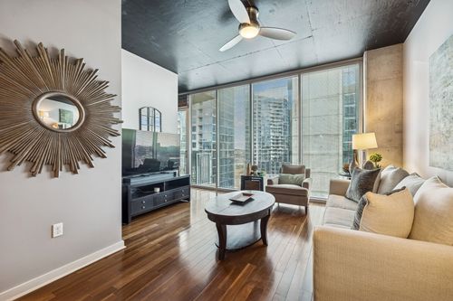 1713-301 Demonbreun St, Nashville, TN, 37201-2246 | Card Image