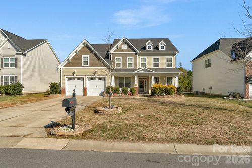 11587 Macallano Dr, Charlotte, NC, 28215-6040 | Card Image