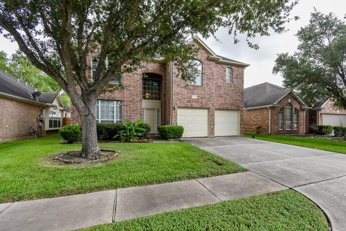 2814 Edgewick Elm St, Fresno, TX, 77545-8129 | Card Image