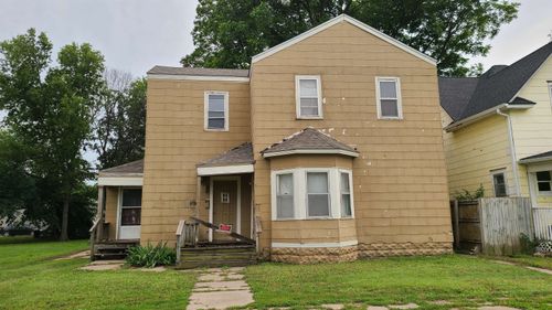 314 W Lincoln Ave, Wellington, KS, 67152-3853 | Card Image