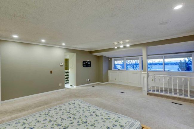 305 East Chestermere Drive, Home with 4 bedrooms, 2 bathrooms and 6 parking in Chestermere AB | Image 28