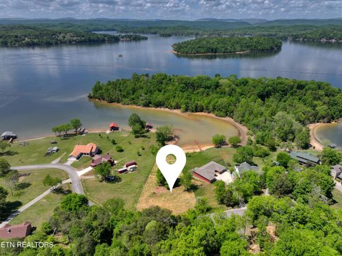 160 Cherokee Cir, Ten Mile, TN, 37880-2946 | Card Image