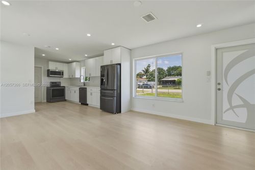 20440 Nw 20th Ct, Miami Gardens, FL, 33056-1611 | Card Image