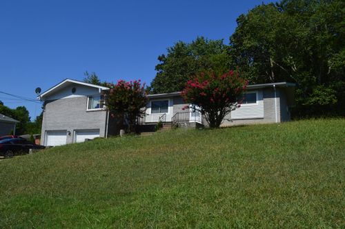 4609 Plaza Hills Ln, Hixson, TN, 37343-6041 | Card Image