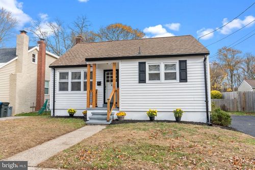 109 Arnold Ave, Mount Holly, NJ, 08060-2138 | Card Image