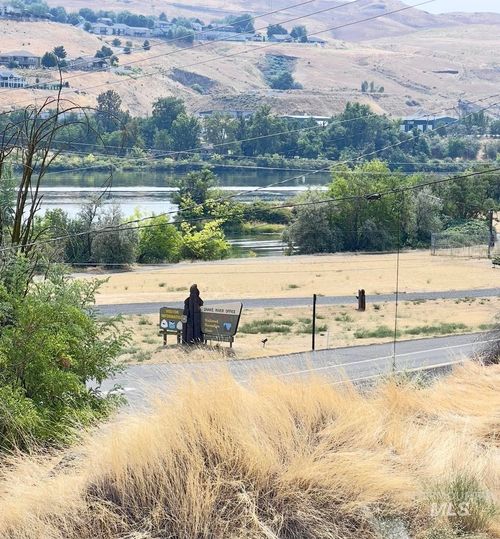 2454 Riverside Dr, Clarkston, WA, 99403-3225 | Card Image