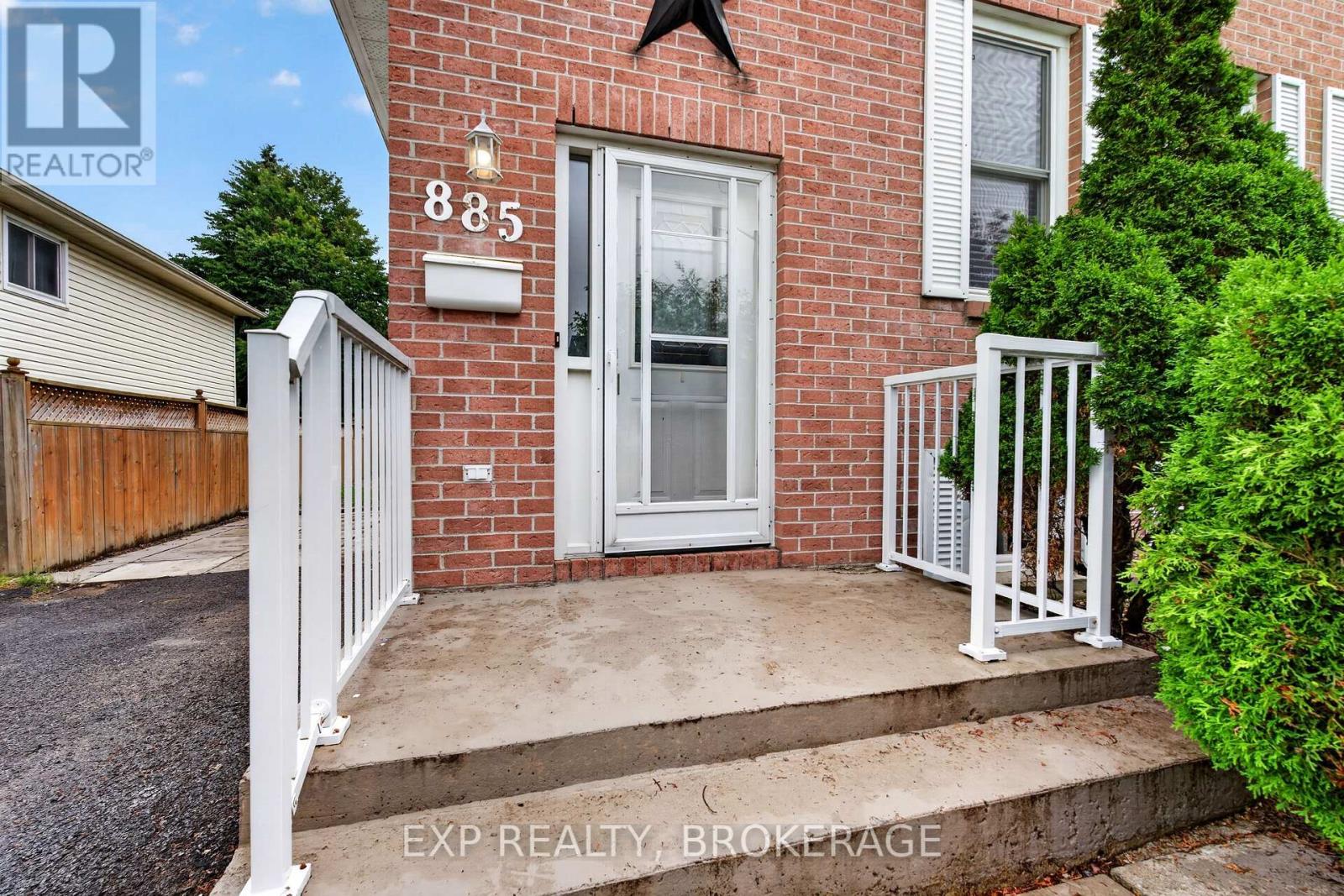 Residential in Kingston (City Northwest) 5
