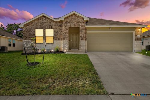 9705 Kensley Rose Dr, Killeen, TX, 76542-6918 | Card Image