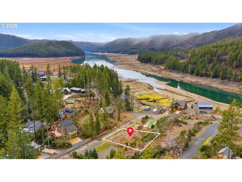 150 W 2nd St, Detroit, OR, 97342-0010 | Card Image