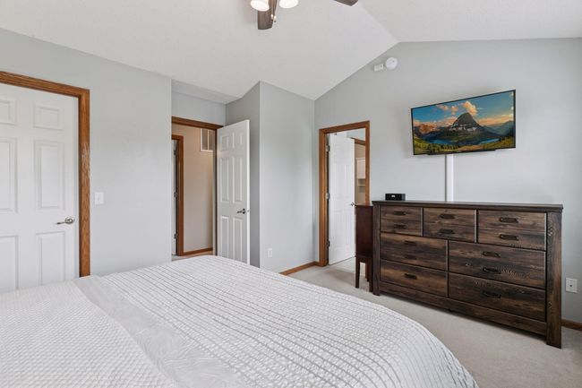 2034 Schoolmaster Dr, House other with 3 bedrooms, 3 bathrooms and null parking in Chaska MN | Image 26