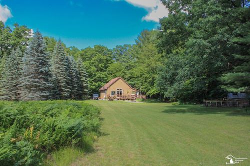 4831 Meadow View Trl, Custer, MI, 49405-8781 | Card Image