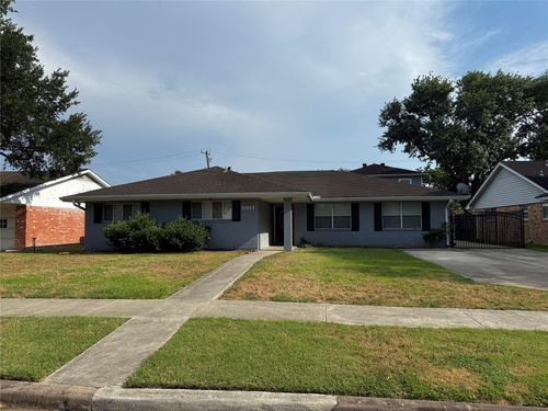 5811 Mcknight St, Houston, TX, 77035-2423 | Card Image