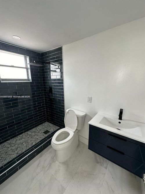 201-1100 Ne 1st Ct, Hallandale Beach, FL, 33009-4458 | Card Image