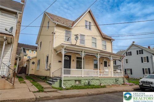 727 William St, Pen Argyl, PA, 18072-1775 | Card Image