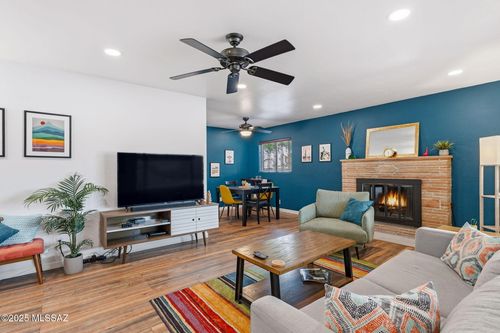 1243 N Nema Ave, Tucson, AZ, 85712-4725 | Card Image