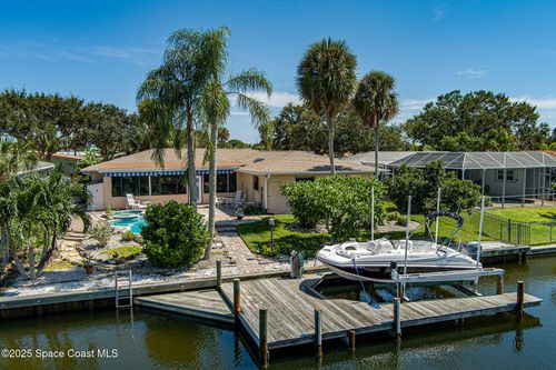 63 Yacht Haven Dr, Cocoa Beach, FL, 32931-2622 | Card Image