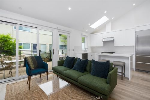 476 Morning Canyon Rd, Corona Del Mar, CA, 92625-2612 | Card Image