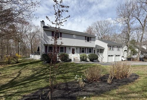 14 Garvin Rd, Derry, NH, 03038-5371 | Card Image