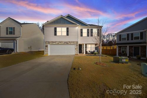 196 Carriage Cove Cir, Mocksville, NC, 27028-2965 | Card Image