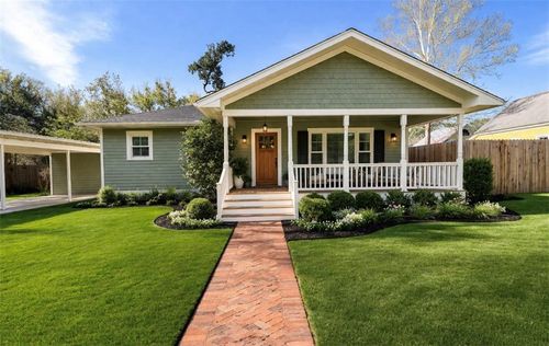 317 W 24th Ave, Covington, LA, 70433-2617 | Card Image