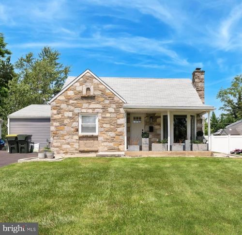 423 Newton Rd, HATBORO, PA, 19040-2314 | Card Image
