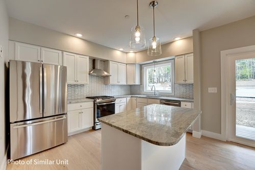 34 Fowler Dr, Rye, NH, 03870-4403 | Card Image