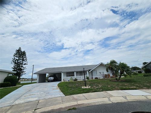 1703 Amhurst Cir, SUN CITY CENTER, FL, 33573-5202 | Card Image