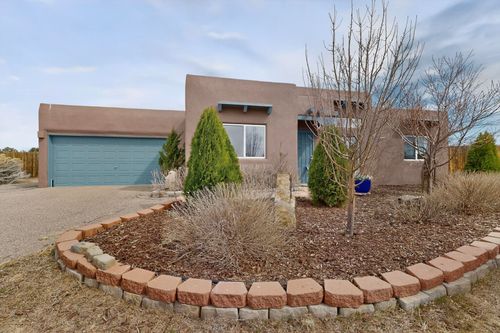 1 Duende Rd, Santa Fe, NM, 87508-2246 | Card Image