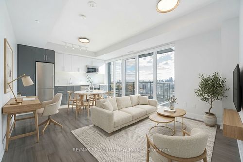 1111-2525 Bathurst St, Toronto, ON, M6B2Y9 | Card Image