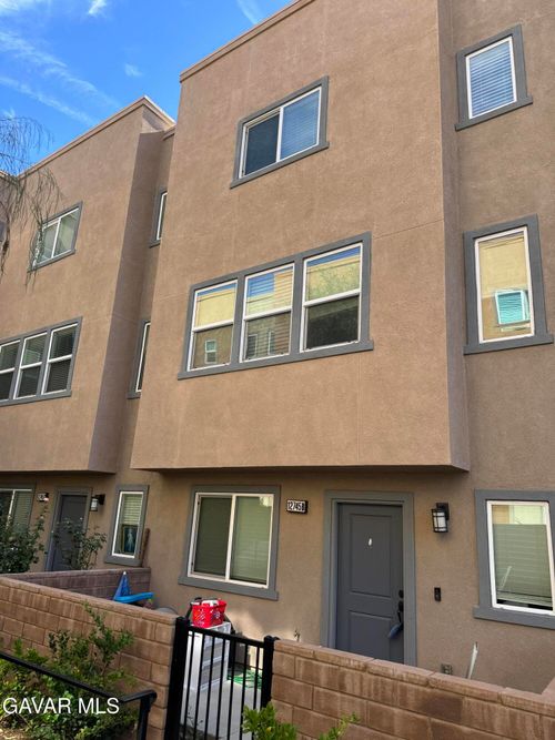 unit-b-12745 N Watt Ln, Sylmar, CA, 91342-4882 | Card Image