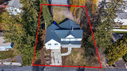 827 Oakland Street, Cheney, WA, 99004 | Card Image