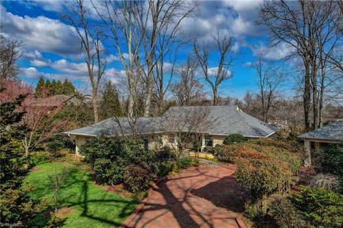 202 Kemp Rd W, Greensboro, NC, 27410-6041 | Card Image