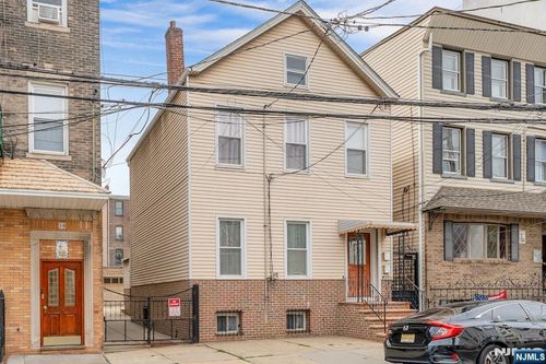 57 Madison Street, Newark, NJ, 07105 | Card Image