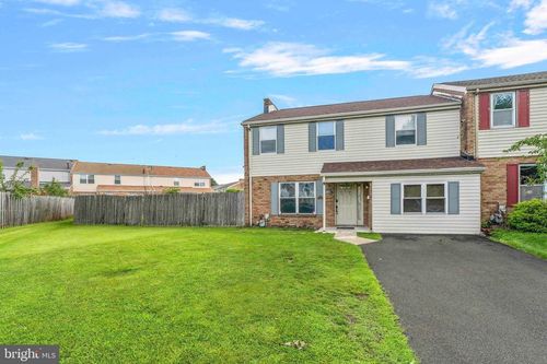 3255 Independence Ct, BENSALEM, PA, 19020-1801 | Card Image