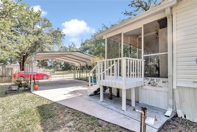 681 Davis Street, House other with 3 bedrooms, 2 bathrooms and null parking in BRONSON FL | Image 3