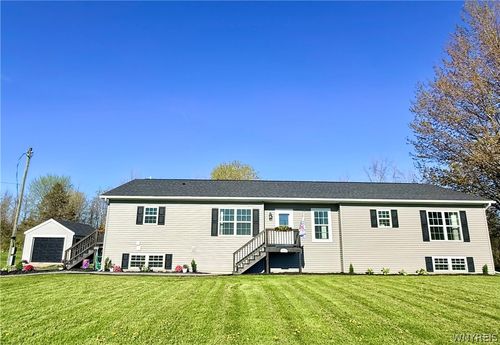 5614 Burns Rd, Medina, NY, 14103-9737 | Card Image