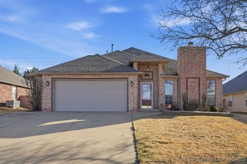 11523 S 105th East Ave, Bixby, OK, 74008-2817 | Card Image