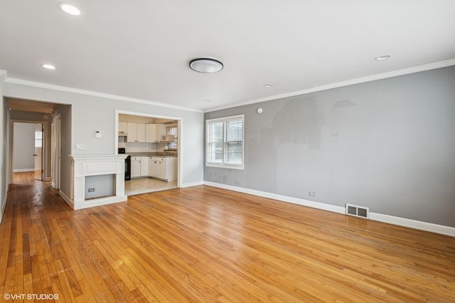 FIRST FLOOR | Image 4