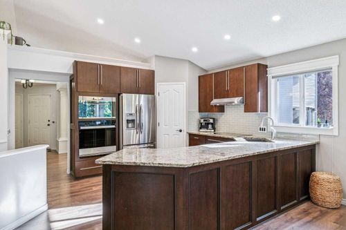 36 Hidden Ranch Mews Nw, Calgary, AB, T3A5Z5 | Card Image
