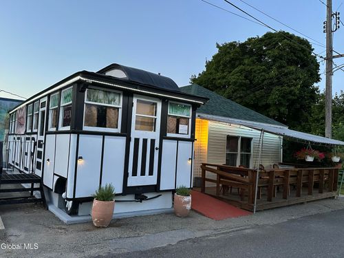 5 St Patrick Pl, Port Henry, NY, 12974-1204 | Card Image