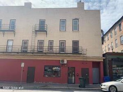 2-fl-300 Ontario St, Cohoes, NY, 12047-2884 | Card Image
