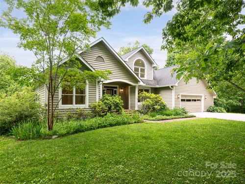 15 Breckenridge Dr, Fairview, NC, 28730-9773 | Card Image