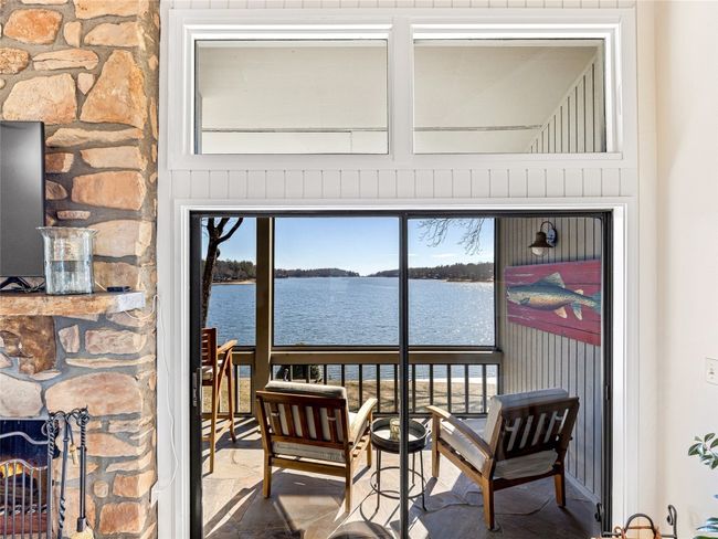 UNIT-10 - 80 Toxaway Shrs, Condo with 2 bedrooms, 3 bathrooms and null parking in Lake Toxaway NC | Image 9