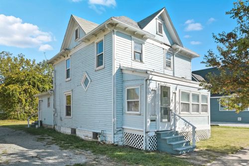 117 Lisle St, Kendallville, IN, 46755-2133 | Card Image