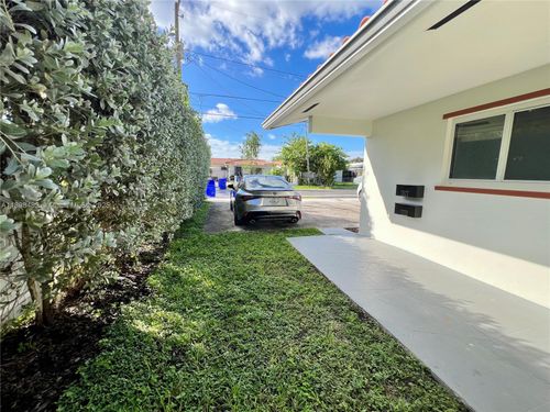 2728-2827 Sw 24th St, Miami, FL, 33145-3325 | Card Image